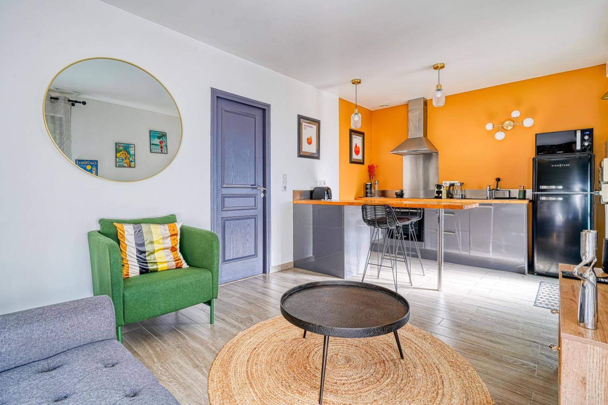 Brunoy Superbe Studio Avec Terrasse מראה חיצוני תמונה